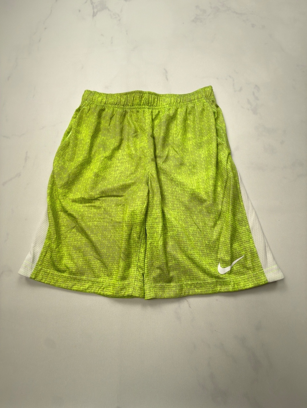 Nike Athletic Shorts Green Mesh Sport Performance - Boys L
